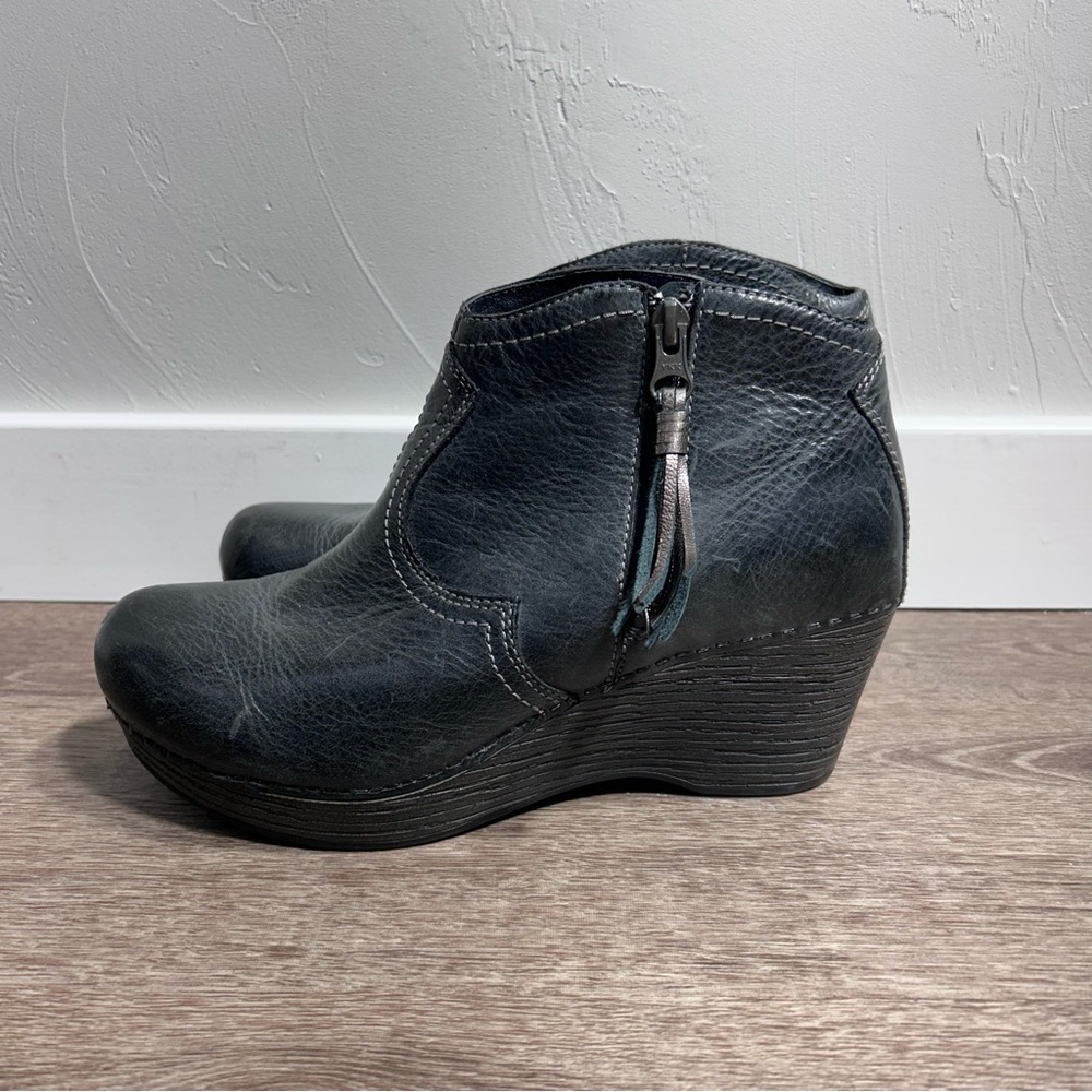 Dansko Veronica Leather Ankle Booties - size 38